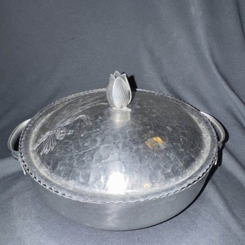 Vintage Rodney Kent Tulip Aluminum Hand Hammered Casserole Dish With Lid Handle